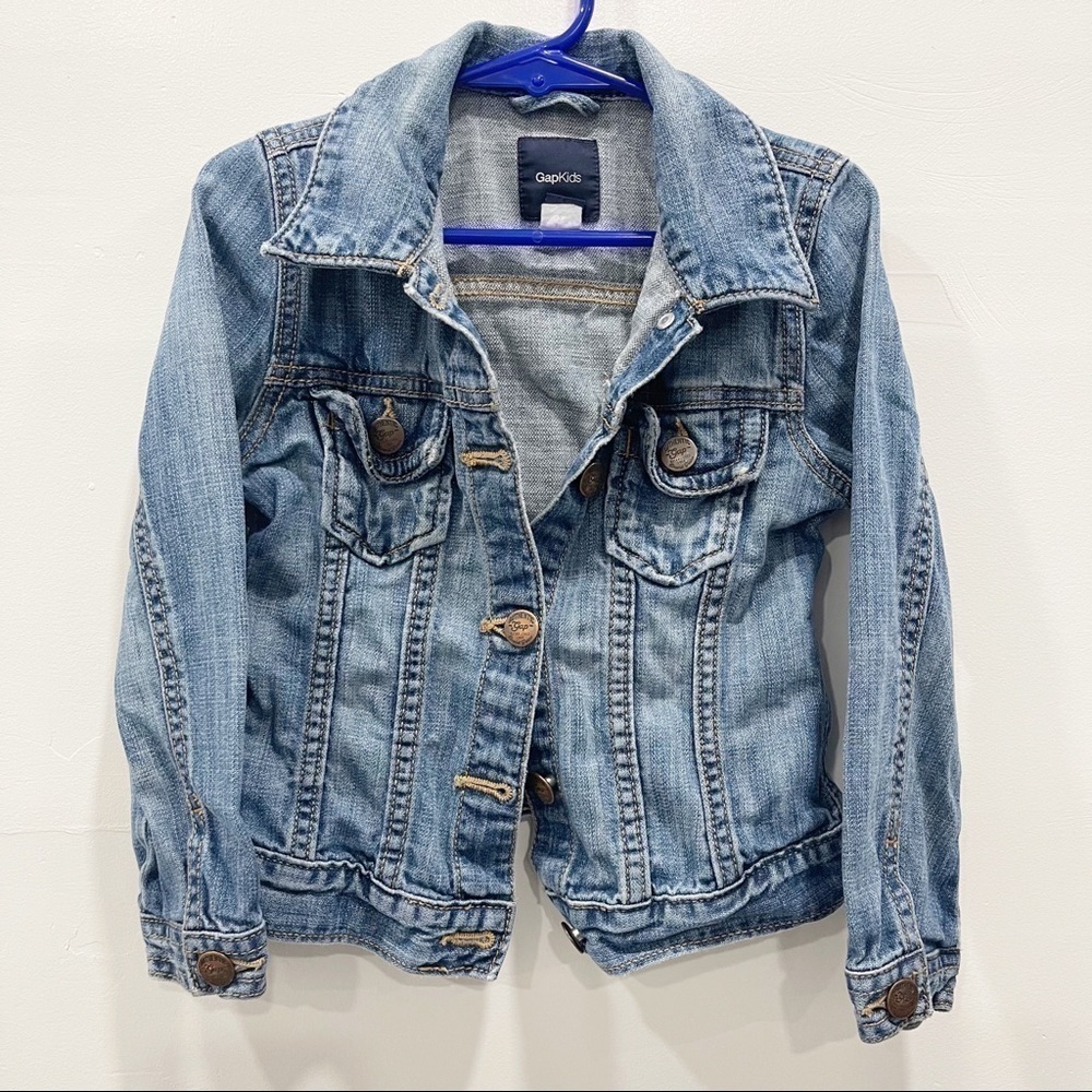 Gap Kids Distressed Light Wash Denim Jacket Girls Size XS 4-5 Cotton